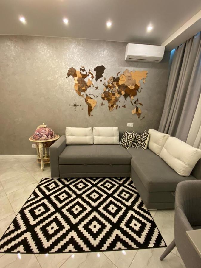 Vip Apartment In Odessa 外观 照片