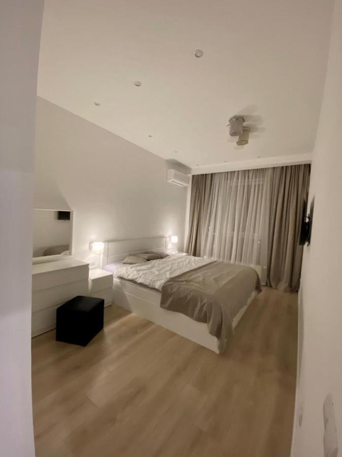 Vip Apartment In Odessa 外观 照片