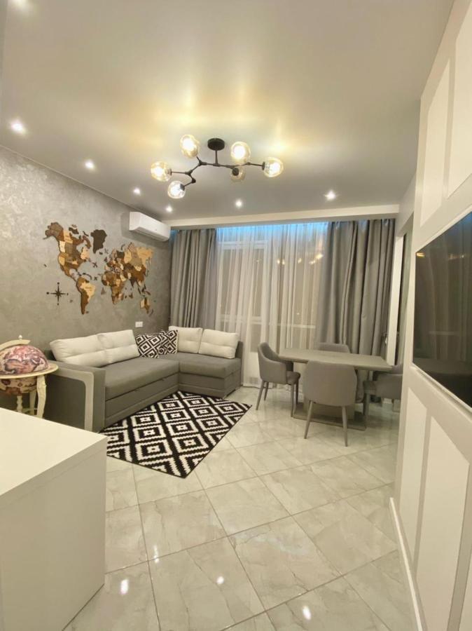 Vip Apartment In Odessa 外观 照片