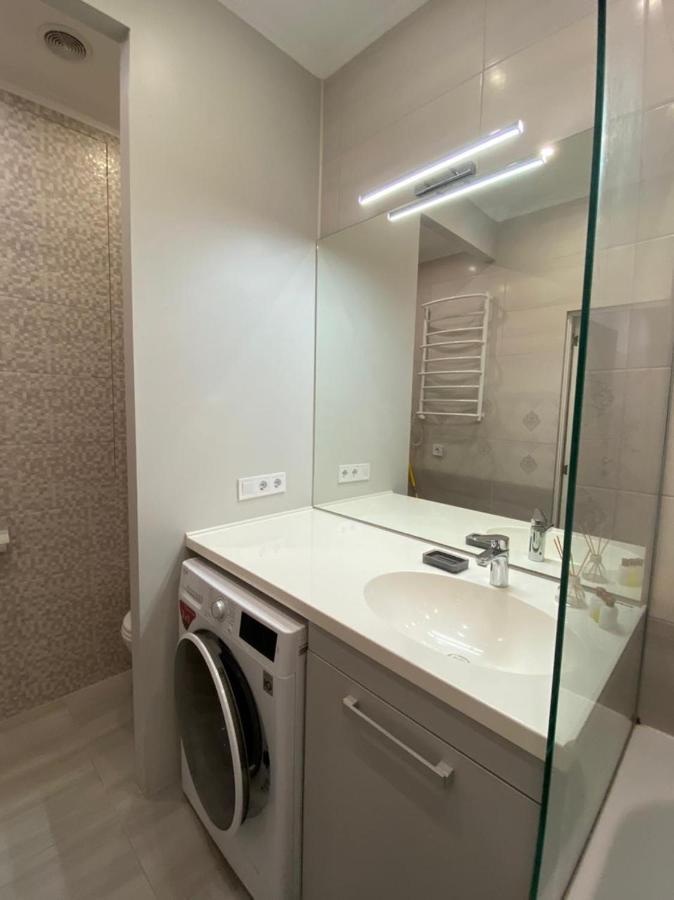 Vip Apartment In Odessa 外观 照片